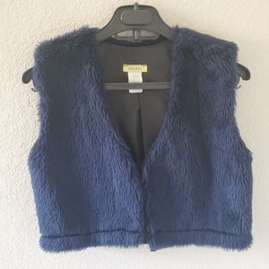 Pronto navy faux fur cropped open vest NWOT
